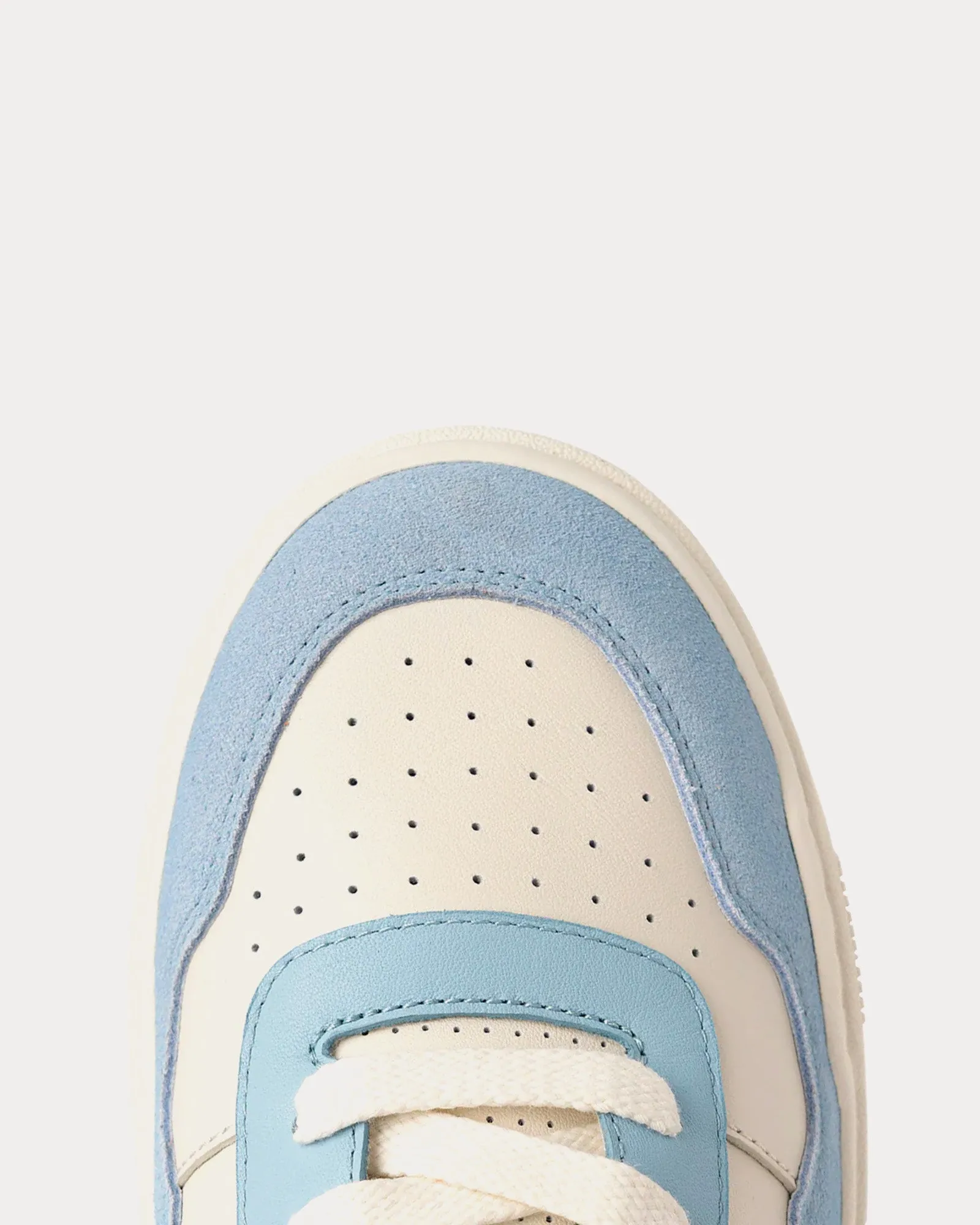90's The Plateau Off-White / Light Blue Low Top Sneakers