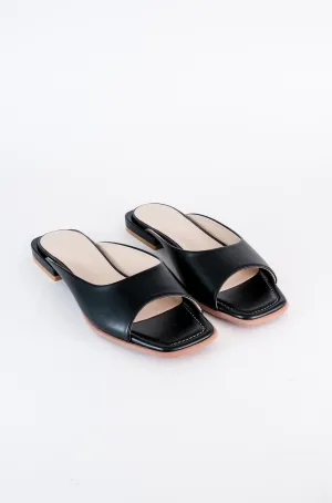 Aurora Square Toe Flat Sandals (Black)