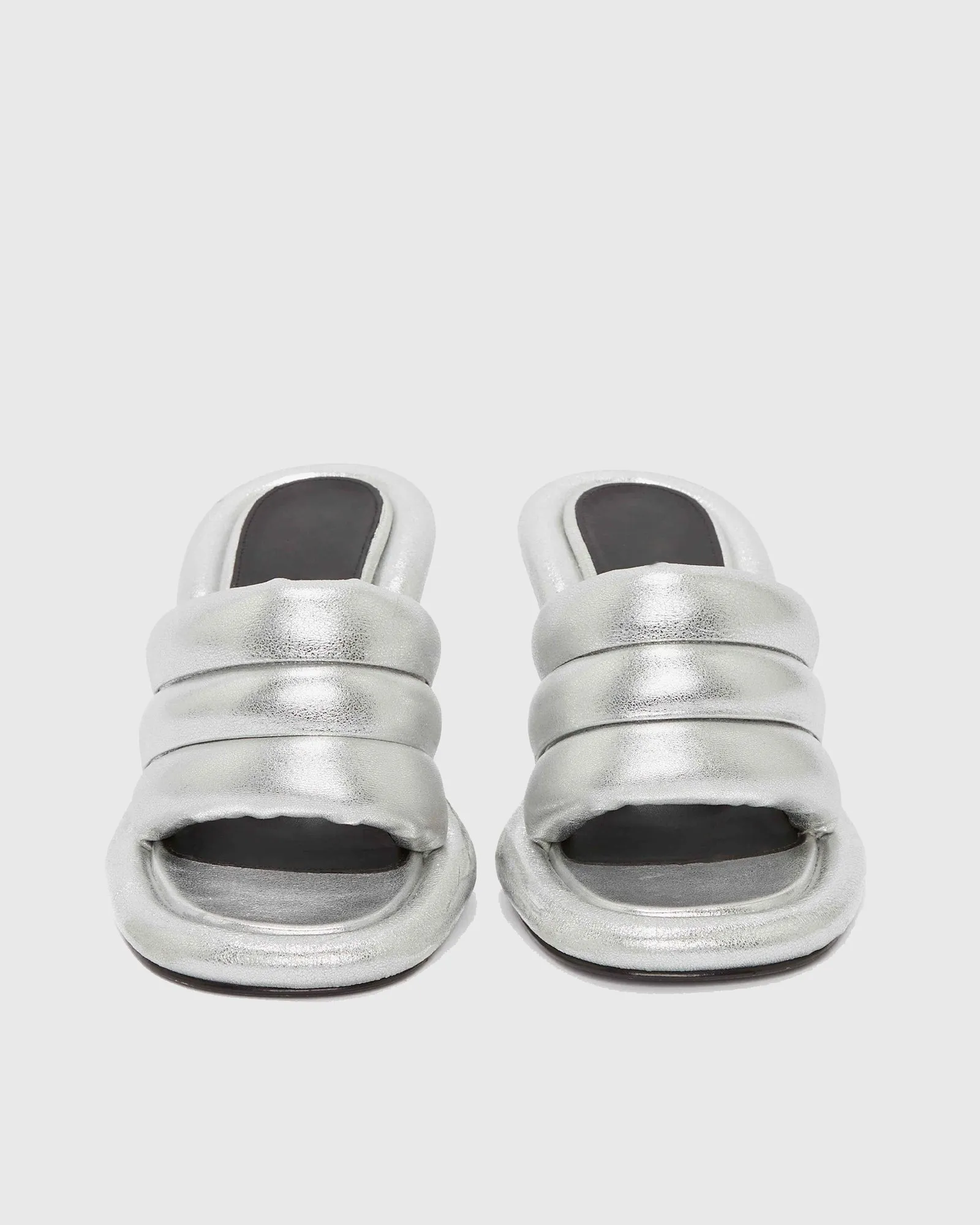 Cesarina Leather Sandals In Silver