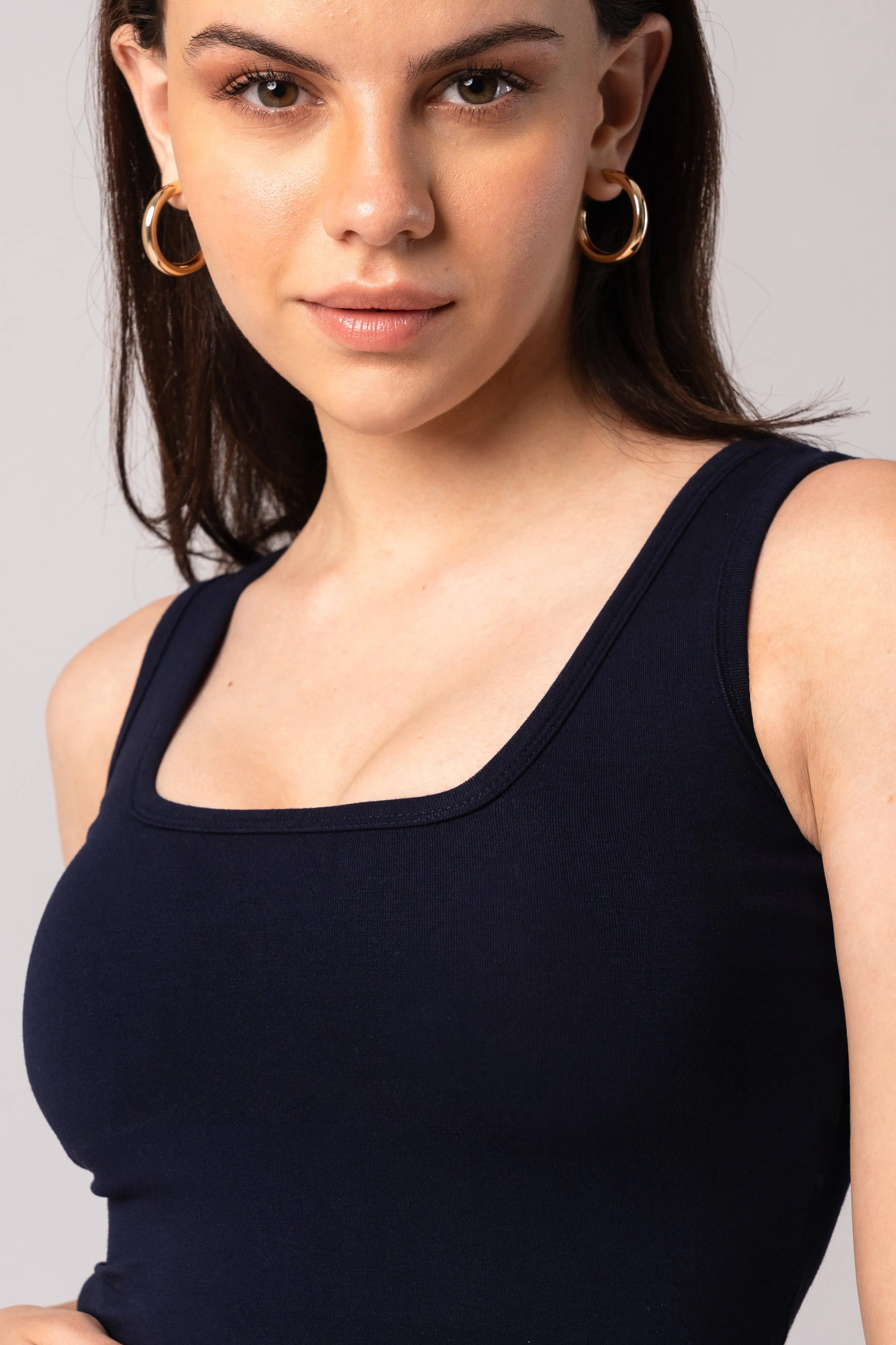 Chill & Chic: The Essential Crop Top