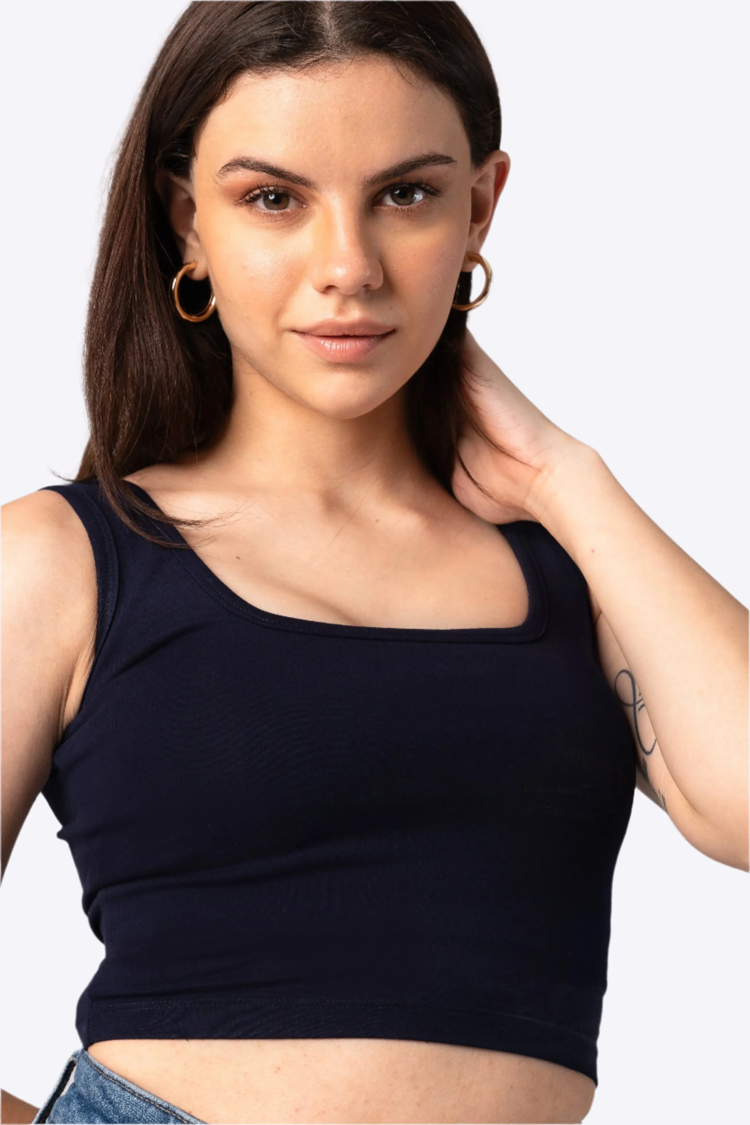 Chill & Chic: The Essential Crop Top