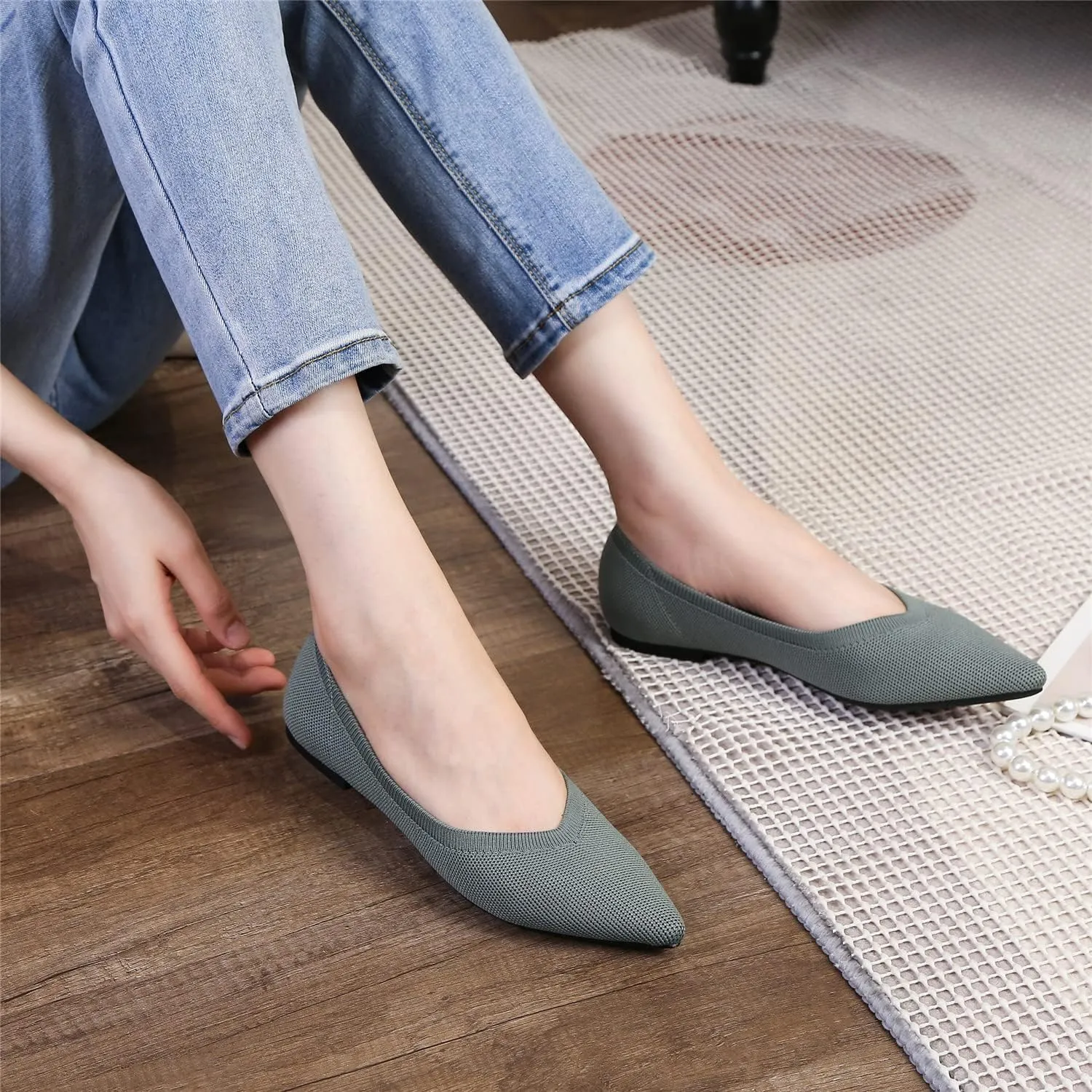 EnllerviiD Women's Flats Breathable Knit Pointed Flats Loafers Shoes,Work Flats Office Shoes Comfortable Flexible Mule Shoes Ballet Flats