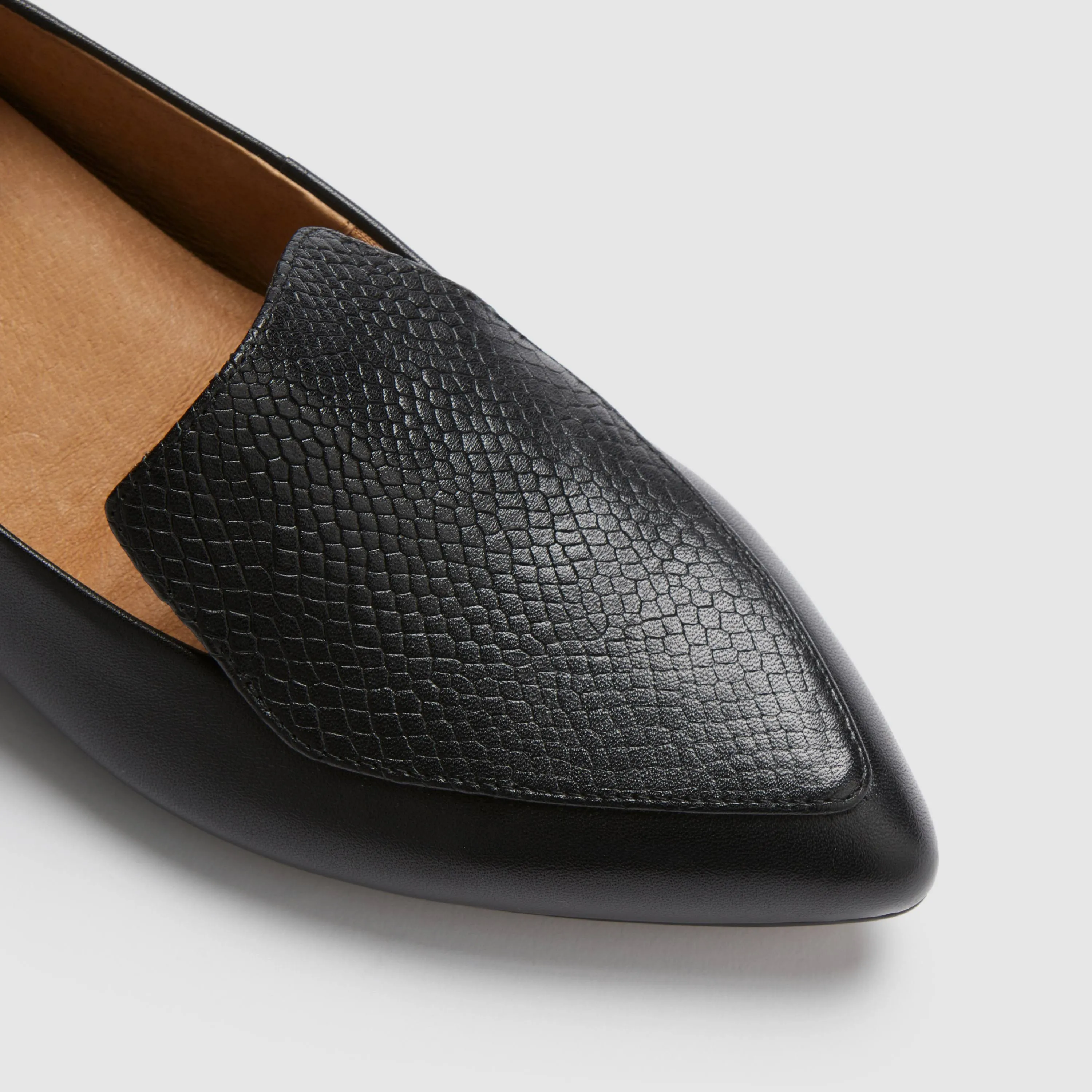 Faye Black Reptile Emboss