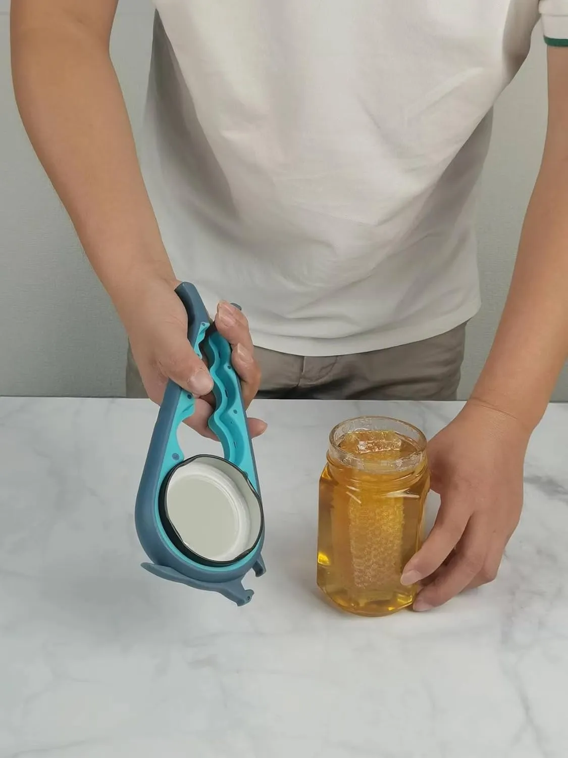 Jar Opener Bottle Opener and Can Opener for Weak hands