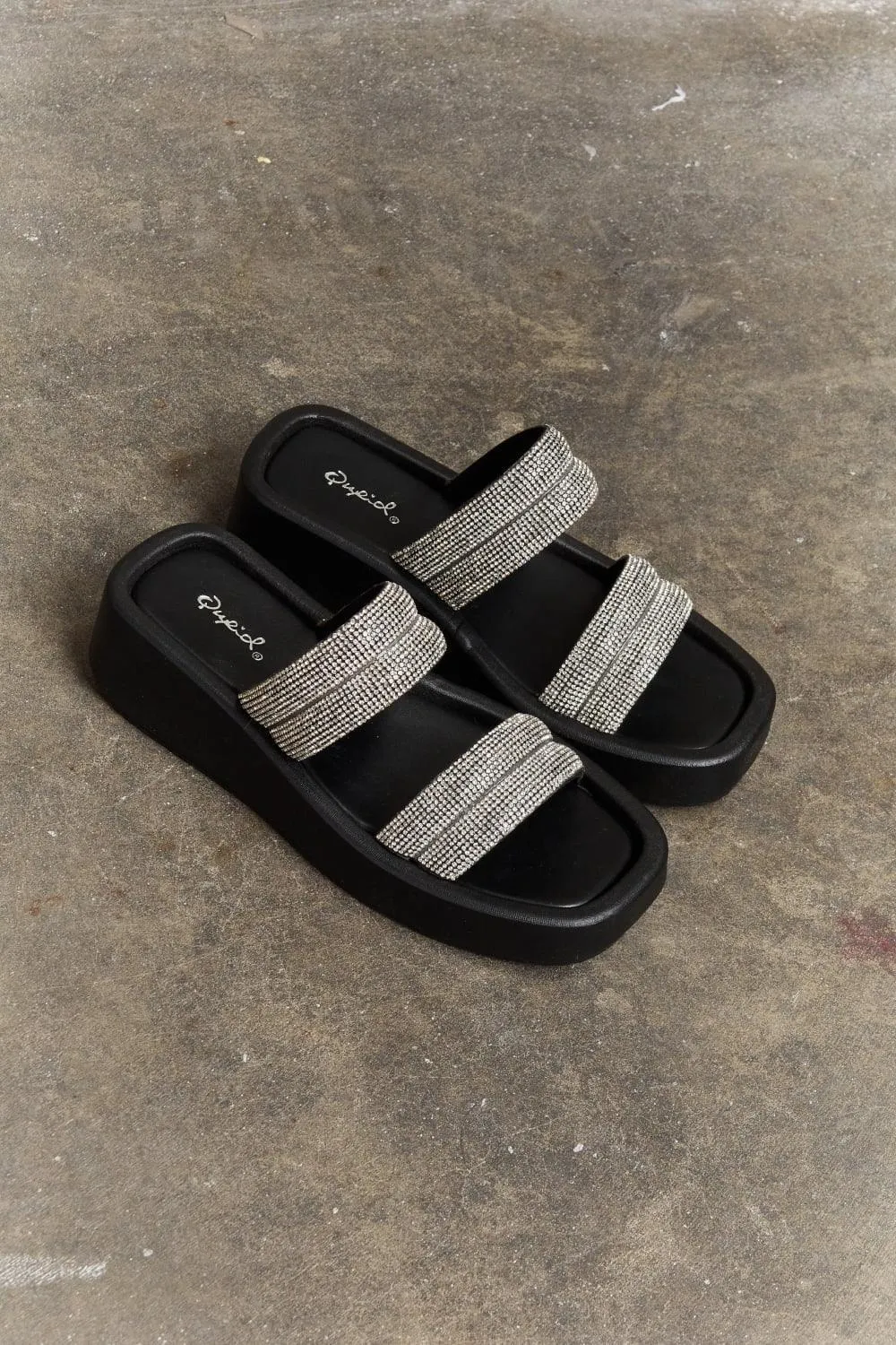 Qupid Bright Intellect Black Rhinestone Sandals