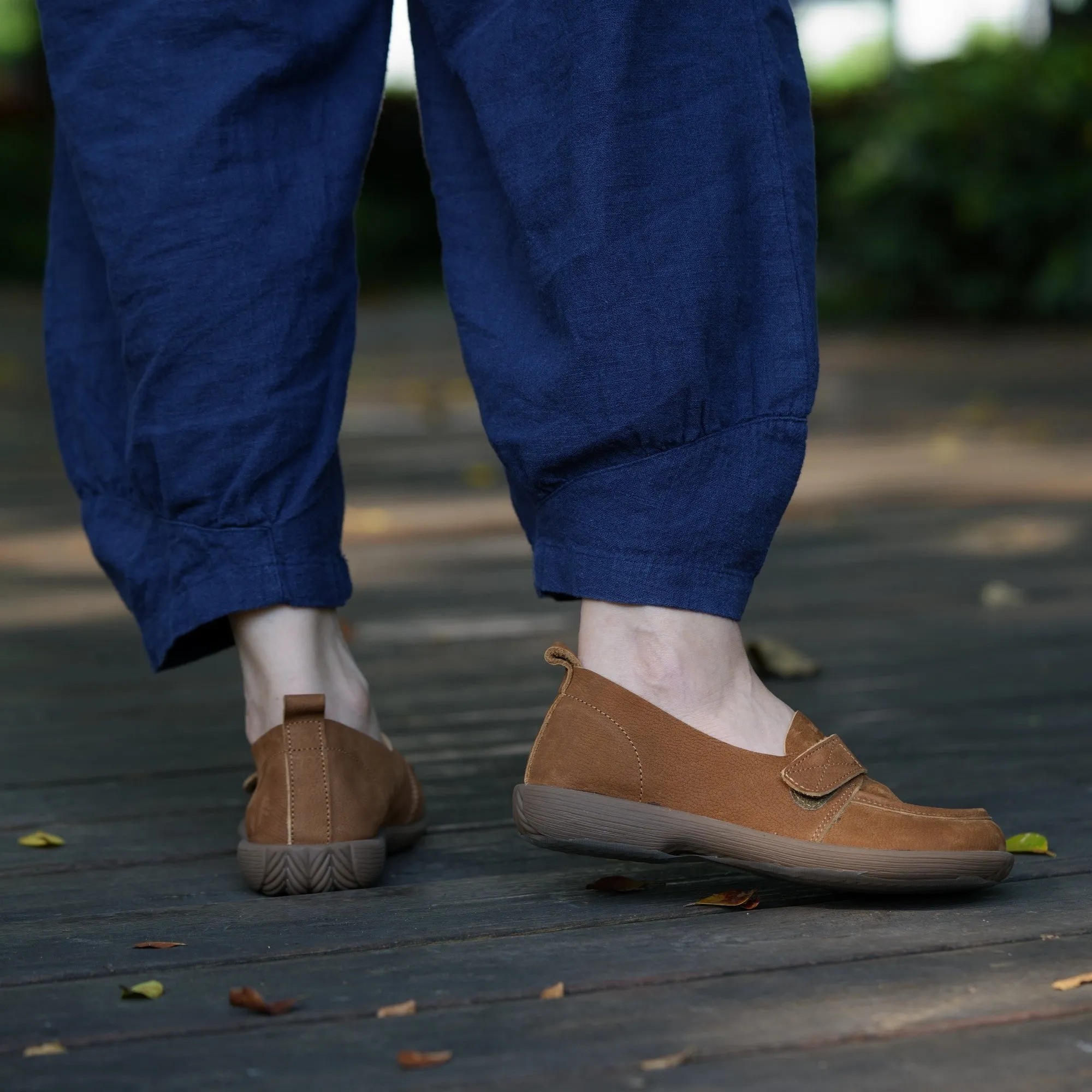 Retro Soft Leather Round Toe Slip on Loafers Touch-strap Barefoot Shoes In Brown/Grey