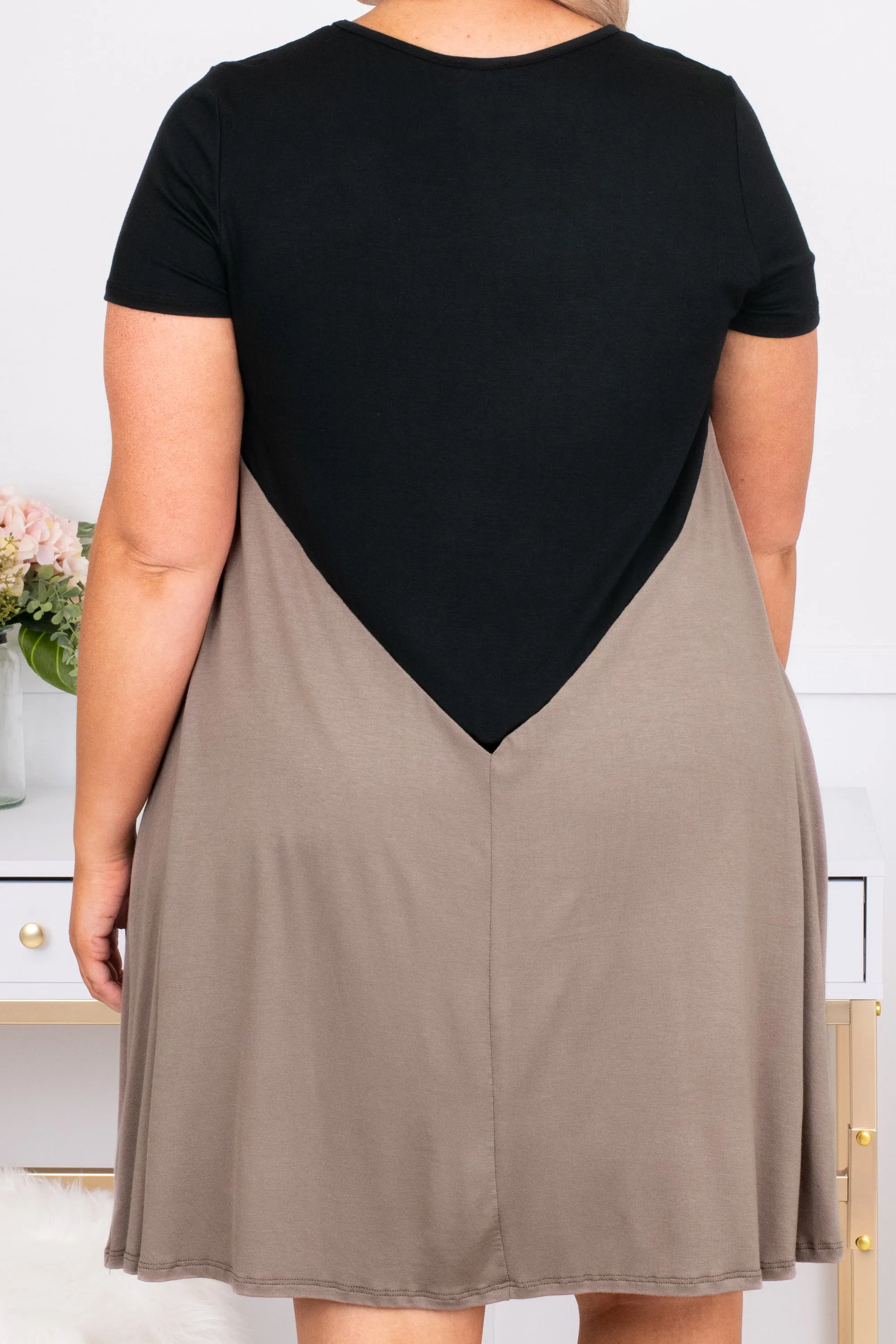 Traveling The World Dress, Black-Mocha