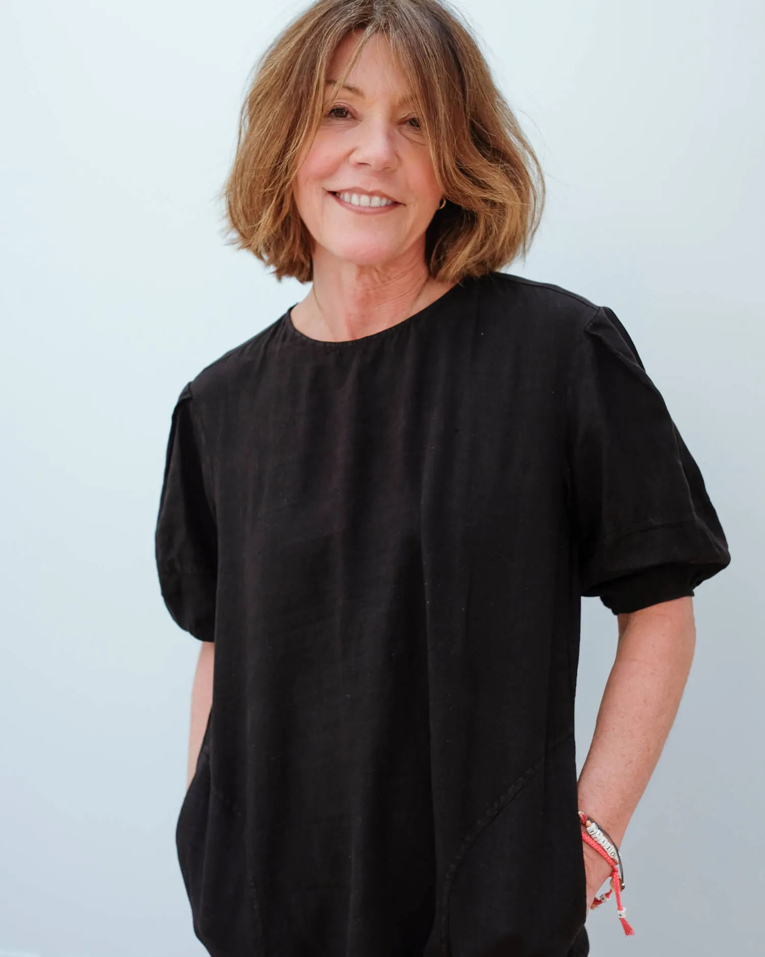 V Devon dress in black